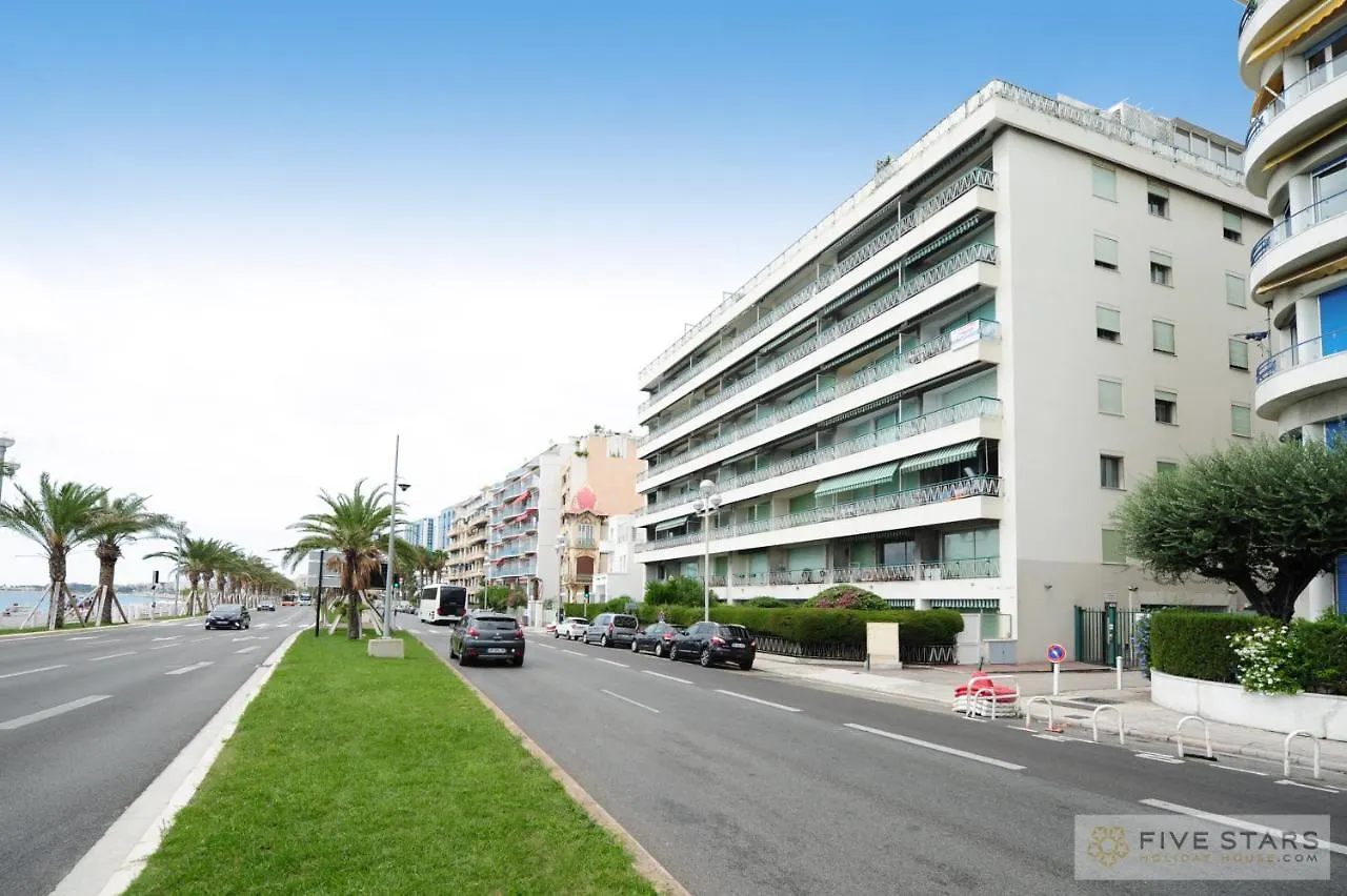 131 Promenade Five Stars Holiday House Apartment Nice 0*,  France